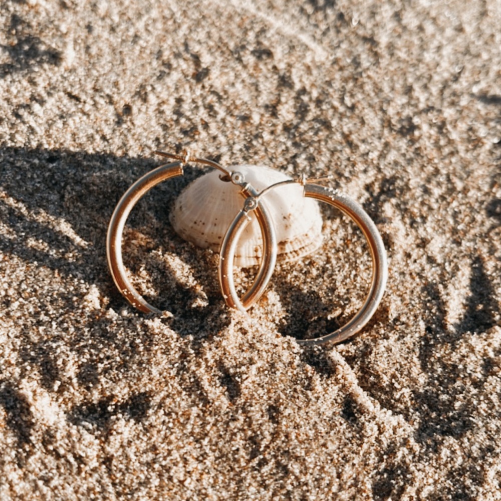 Medium 14k Yellow Gold Hoop Earrings